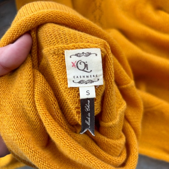 Qi Cashmere marigold yellow turtleneck sweater | size small - Picture 5 of 6